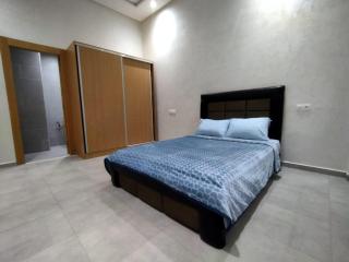 Moderne Dominant la ville - Oulad Yakoub - 1