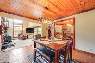 Creekside Gazebo and Mtn Views Spacious Todd Home! - Todd - 4