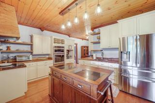 Creekside Gazebo and Mtn Views Spacious Todd Home! - Todd - 1