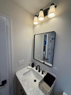 Boston First floor condo - Framingham - 3