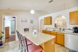 Lanai with Private Pool Peaceful Oasis in Palm Bay - Palm Bay - 5
