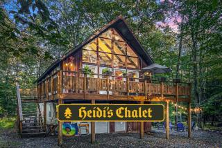 Heidi's Chalet - Modern Hot Tub Lake Access - Pocono Lake - 0