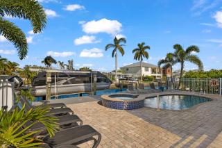 143 Catch and Relax: 5BR Home w/ Pool & Spa! - Fort Myers Beach - 8