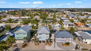 143 Catch and Relax: 5BR Home w/ Pool & Spa! - Fort Myers Beach - 3