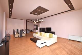 Teryan street, 4 bedrooms Luxury and Grande apartment with Spacious balcony TT606 - Erevan - 0