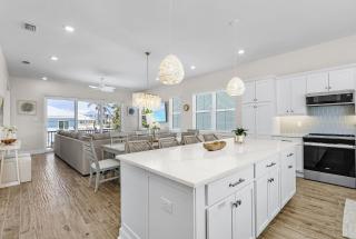 209 Seabreeze Escape: NEW Spacious 5-Bedroom Pool Home! - Fort Myers Beach - 2