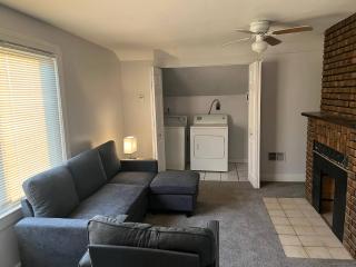 Cleveland Airport - 2nd Floor - WonDos Apartment - 9