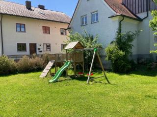 Ruhige Ferienwohnung inklusive Garten Souterrain - neu renoviert - Lachen - 6
