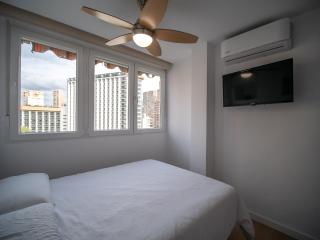 2BR Ocean II Flat - Parking & 2min to Levante Beach - Benidorm - 1