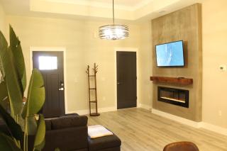 A Brand New Home- 14 min to Beach 3br, 2baths, 2 car garage - 9