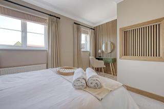 Oakview - 5-Star Hotel Comfort in 4-Bed Home - Garden - Parking - Colchester - 7