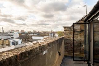 Luxury town house in the heart of Clapton - London - 4