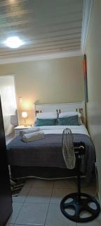 Veelux self catering apartment-WIFI-Netflix - Johannesburg - 0
