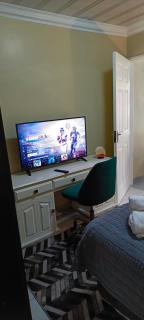 Veelux self catering apartment-WIFI-Netflix - Johannesburg - 6