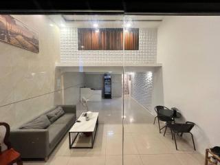 WhiteHouse Guesthouse - Phnom Penh - 3