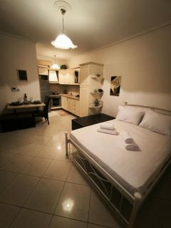 Areti House - Loutraki - 4