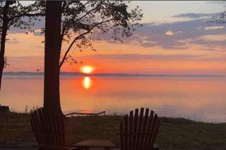 Elk Edge - Lakefront Charm Close to Horse Show and Torch Lake - Williamsburg - 9