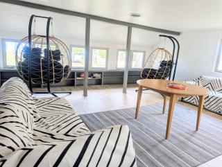 Elk Edge - Lakefront Charm Close to Horse Show and Torch Lake - Williamsburg - 3