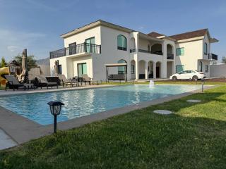 Departamentos Aremay - - 0