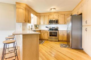 Newly Renovated Lake Bowen Home with Game Room! - Campobello - 2