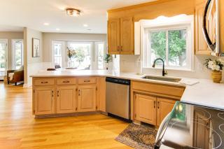 Newly Renovated Lake Bowen Home with Game Room! - Campobello - 1