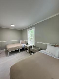 Family Home Pool HotTub Near Lighthouse Point Park - New Haven - 7