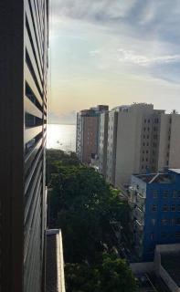 Novo! Apto com Piscina e Vaga ao lado do Farol da Barra em Salvador - 9
