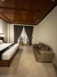 Conifer hotel and resort - Mahāndri - 9