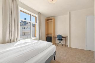 Central Guest House - Bedroom with Private Bathroom - Stavanger - 2