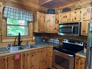 Chillin N Grillin cabin - Sevierville - 1