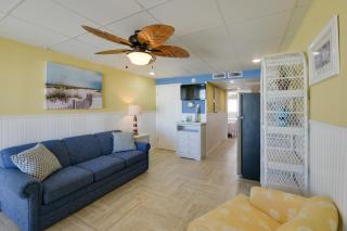 Updated Oceanside Condo - 5 Miles to Cape May! - Wildwood Crest - 6
