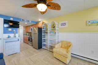 Updated Oceanside Condo - 5 Miles to Cape May! - Wildwood Crest - 4