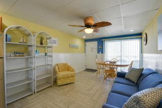 Updated Oceanside Condo - 5 Miles to Cape May! - Wildwood Crest - 3