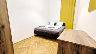 Spacious Rooms - 15 Min from Airport & City Center, 5 Min from Vienna Main-Bus Station EZ7 - Viena - 0