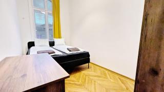 Spacious Rooms - 15 Min from Airport & City Center, 5 Min from Vienna Main-Bus Station EZ7 - Viena - 3