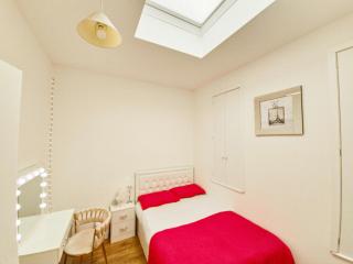 Cleave House - Farnborough - 2