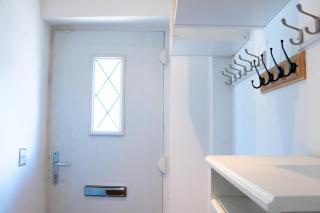 Cleave House - Farnborough - 6