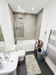 Cleave House - Chic & Stylish 3 bed house - 1