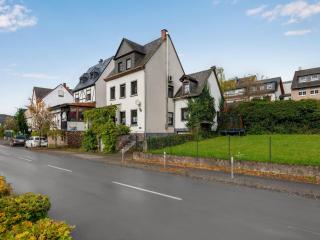 Serene Holiday Home in Nehren with a Garden - Nehren - 1
