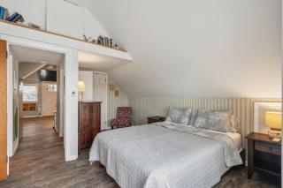 Updated 2nd floor Surf City - 1 block from beach! - Surf City - 3