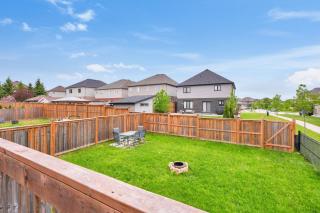 Entire 6BR 2 king 8 beds in total pets 3 GB WiFi - Kitchener - 8