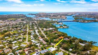 Tranquil Villa with Heated Salt Pool, Bar, & Lanai - Jupiter - 8
