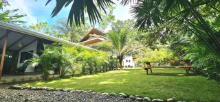 Oceanfront House with AC, Fast WiFi at Cocles Beachbreak - Puerto Viejo - 2