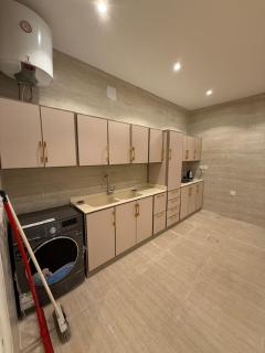 Luxury room and salon in Al Aqeeq - Riad - 4