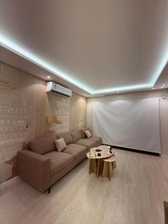 Luxury room and salon in Al Aqeeq - Riad - 2