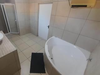 Trinity and Bennett Enterprises 40 Sycamore - Roodepoort - 3
