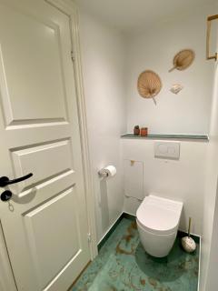 Private and lush tiny house 250m from beach - Egå - 4