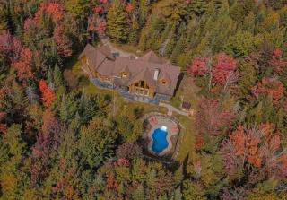 Large Private Home, Pool, Hot Tub, Sauna, Games - Mille-Isles - 0