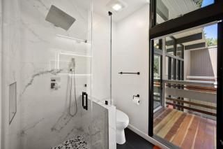 New Listing Architectural Villa by Colby & Conrad - Los Angeles - 2