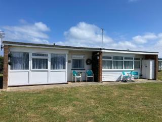 Lovely Seaside Chalet, Close To Hemsby Beach Ref 83073S - Hemsby - 2
